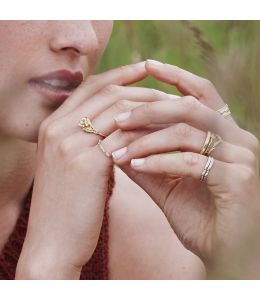 Gathered Seed Ring with Eight Diamonds